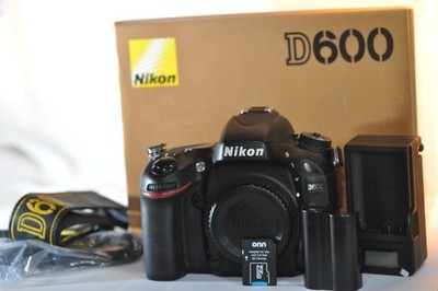 Nikon D600 24.3 MP FX DSLR camera ONLY WORKING shutter count 83855 32GB SD card
