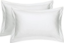 Set of 2 Soft White Pillowcases   Breathable and Comfortable Sleep