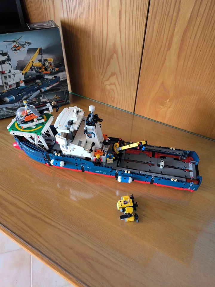 LEGO Technic 42064 Ocean Explorer, foto 1 di 5