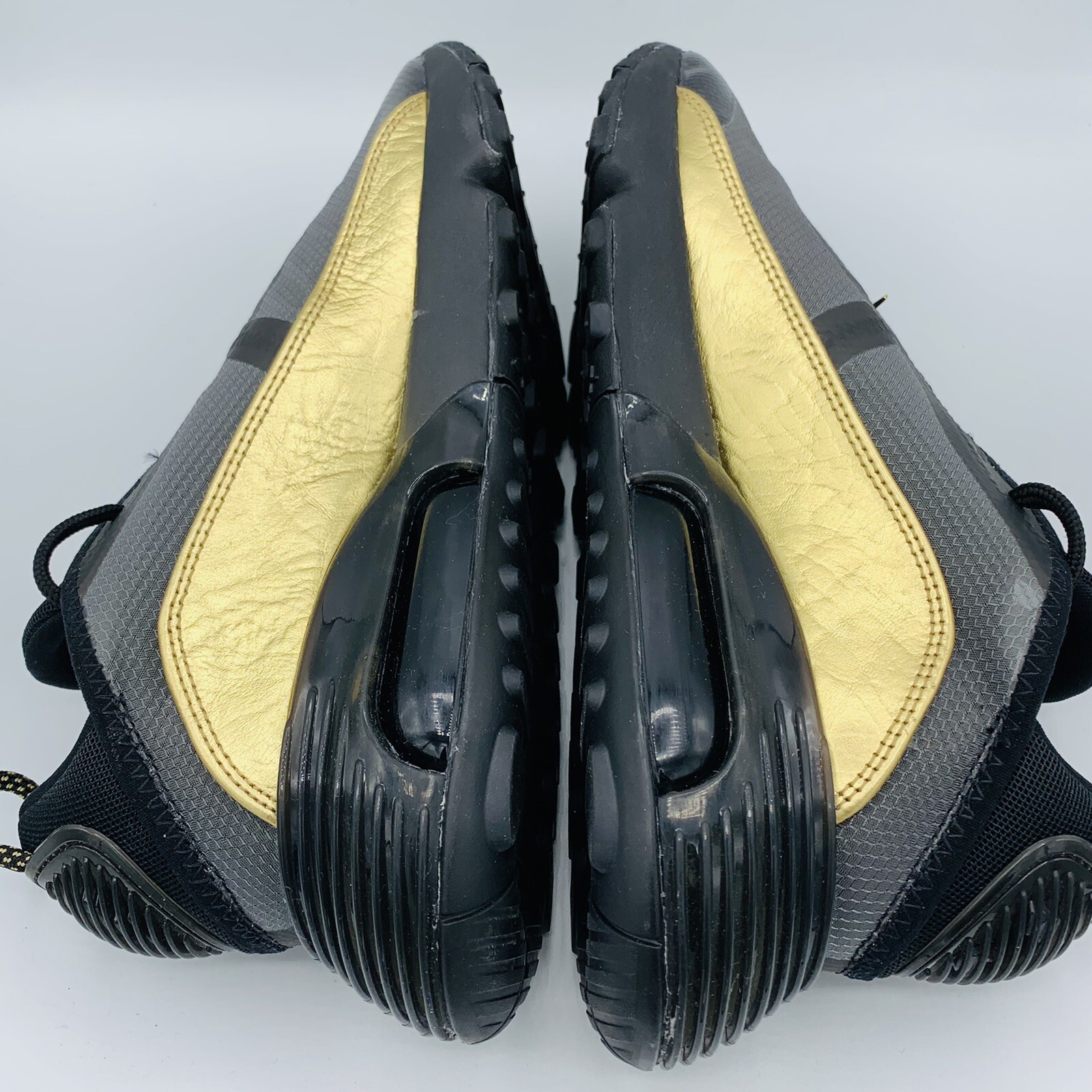 Nike Air Max 2090 Black Metallic Gold 