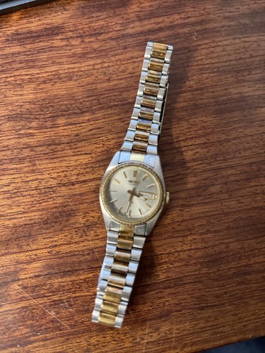 SEIKO TWO TONE 8523-0059 LADIES WATCH DAY AND DATE new battery | eBay