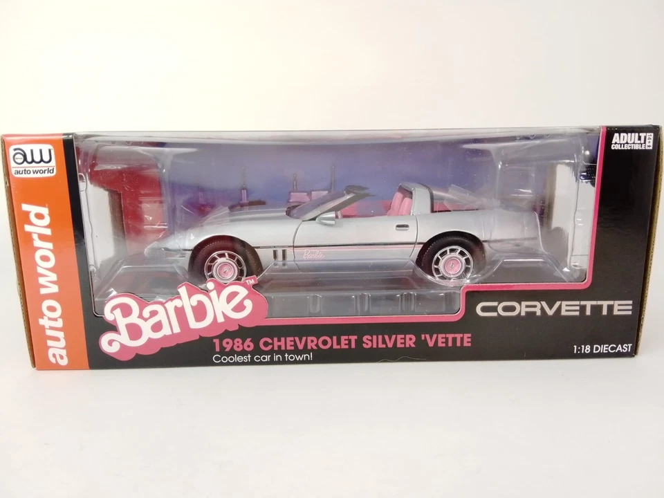 Auto World Chevrolet Corvette Argent Vette 1986 BARBIE 1/18 AWSS142/06 - Photo 2/4