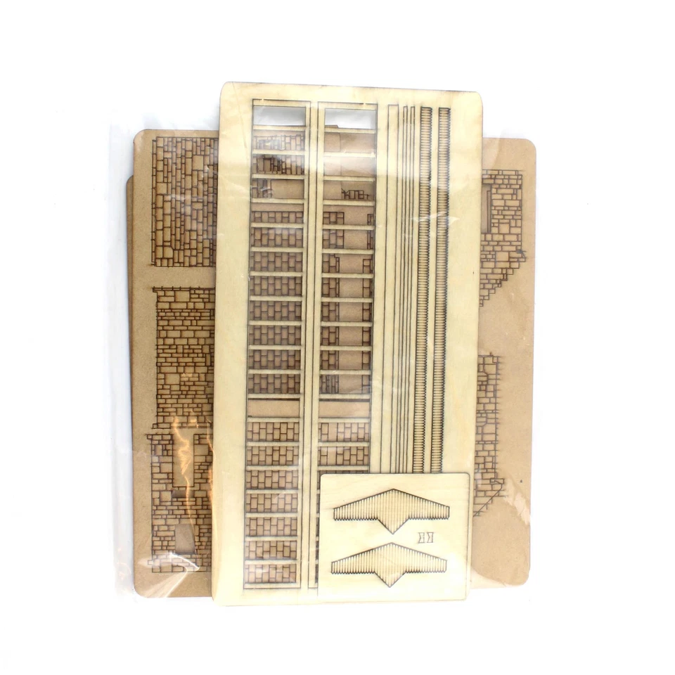 WWS Model Railway Station – OO Gauge Building Platform Footbridge Canopy Diorama - Image 4 of 4