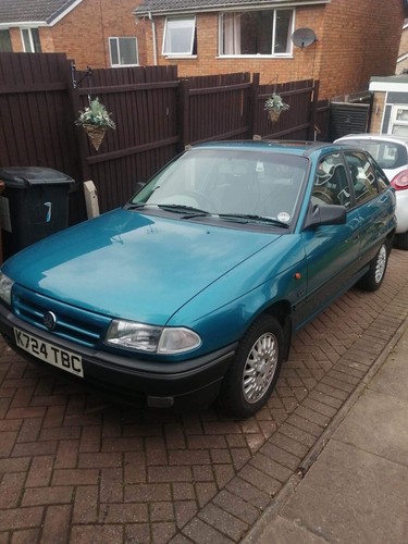 classic cars - Picture 1 of 18