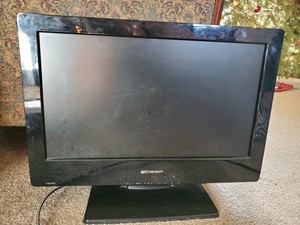 Emerson 19 Hd 7p Lcd Dvd Tv Ld190em2 Player W Gaming Connections Ebay