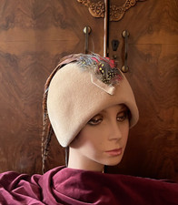 VINTAGE DESIGNER FEATHER COUTURE HAT JACK MCONNELL BOUTIQUE PHEASANT