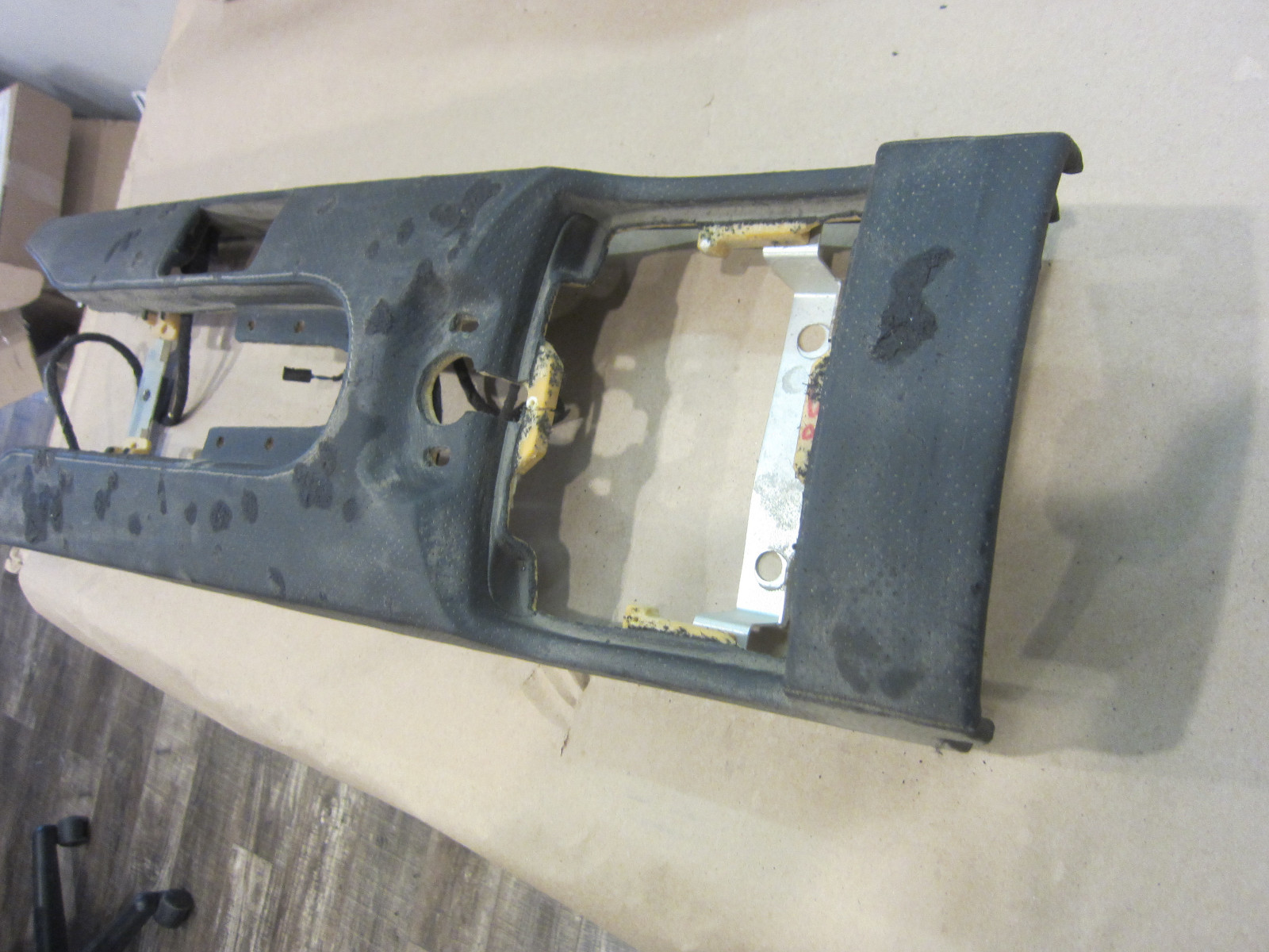 Lamborghini Gallardo -  Center Tunnel Assembly / Console - P/N 401863242E
