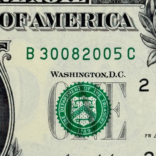 30th of August 2005 Birthday Dollar Bill NEW Uncirculated Fancy Serial Number