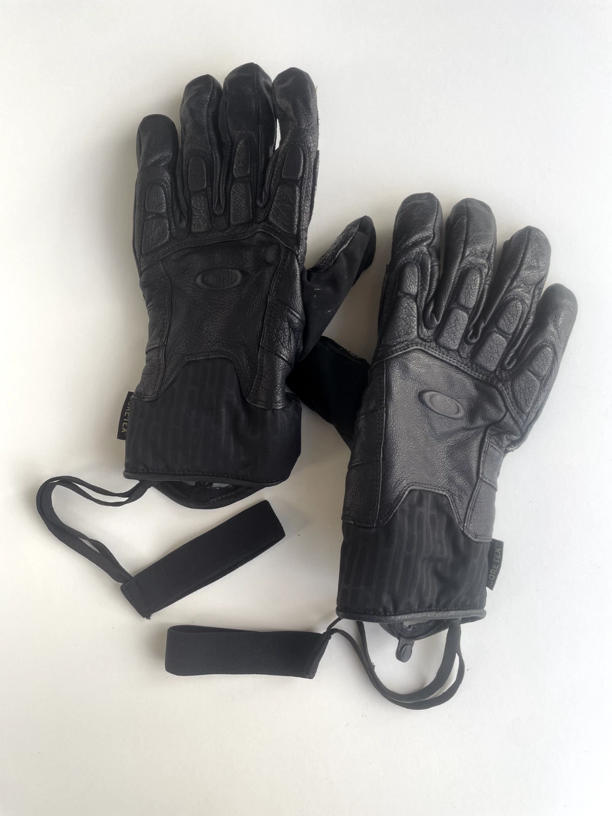 Vintage OAKLEY Men's Snow Gloves - Gor-tex Black Size L