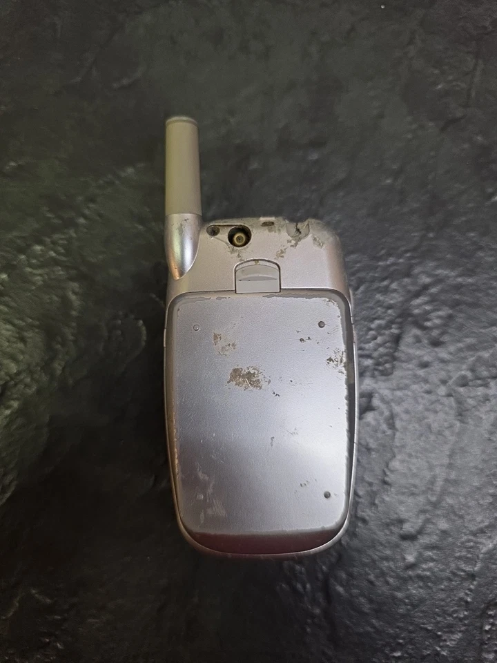 824.Pantech PN215 - очень редкая - для коллекционеров - CDMA - без SIM-карты - Изображение 2 из 4