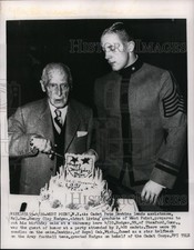 1959 Press Photo Cadet Pete Dawkins & Major General Henry Clay Hodges