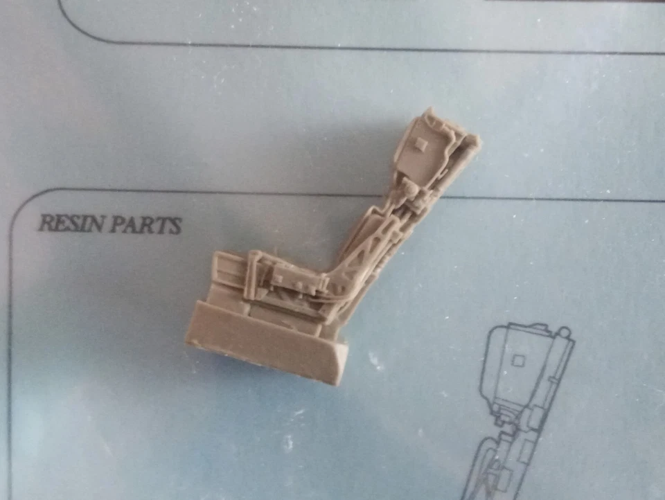 Aires sedile eiettabile in resina per kit EFA-2000 Typhoon Harriers 1:48 - Immagine 2 di 3
