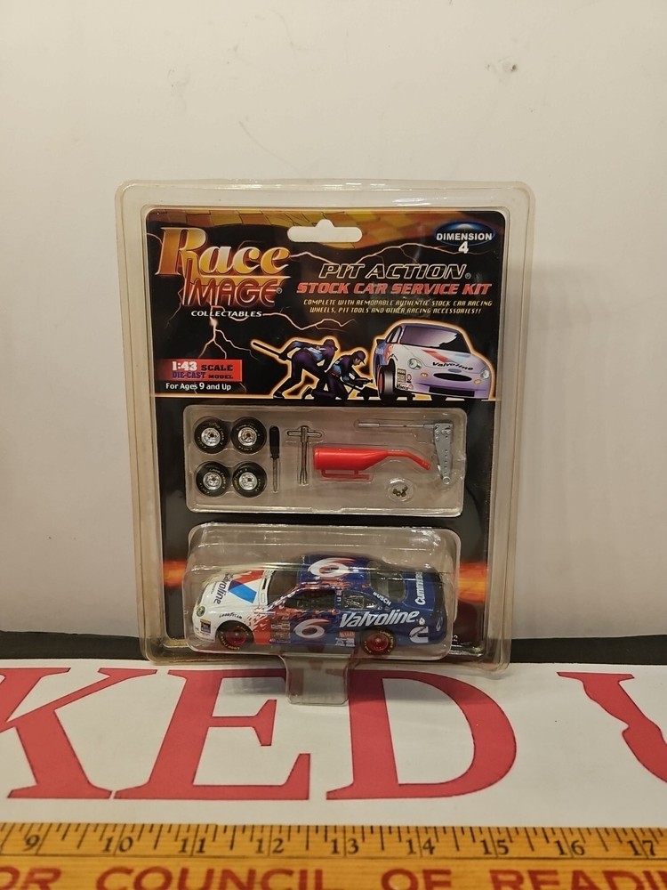 Race Image 1:43 Pit Action Stock Car #6 Mark Martin Valvoline Blue Ford Nascar