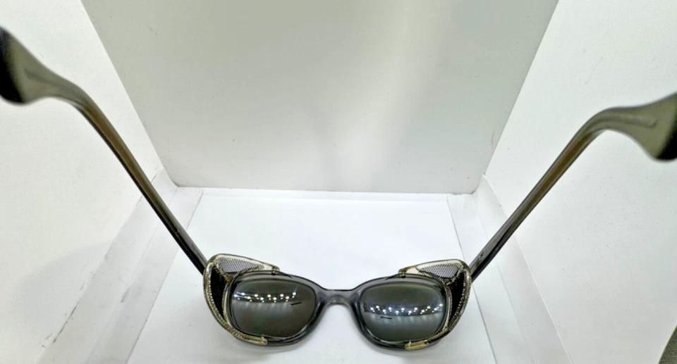 American Optical Vintage FLEXI FIT 6M Z87 Safety Glasses Screen side protection - Image 4 of 4