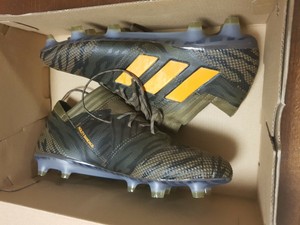 soccer shoes uk