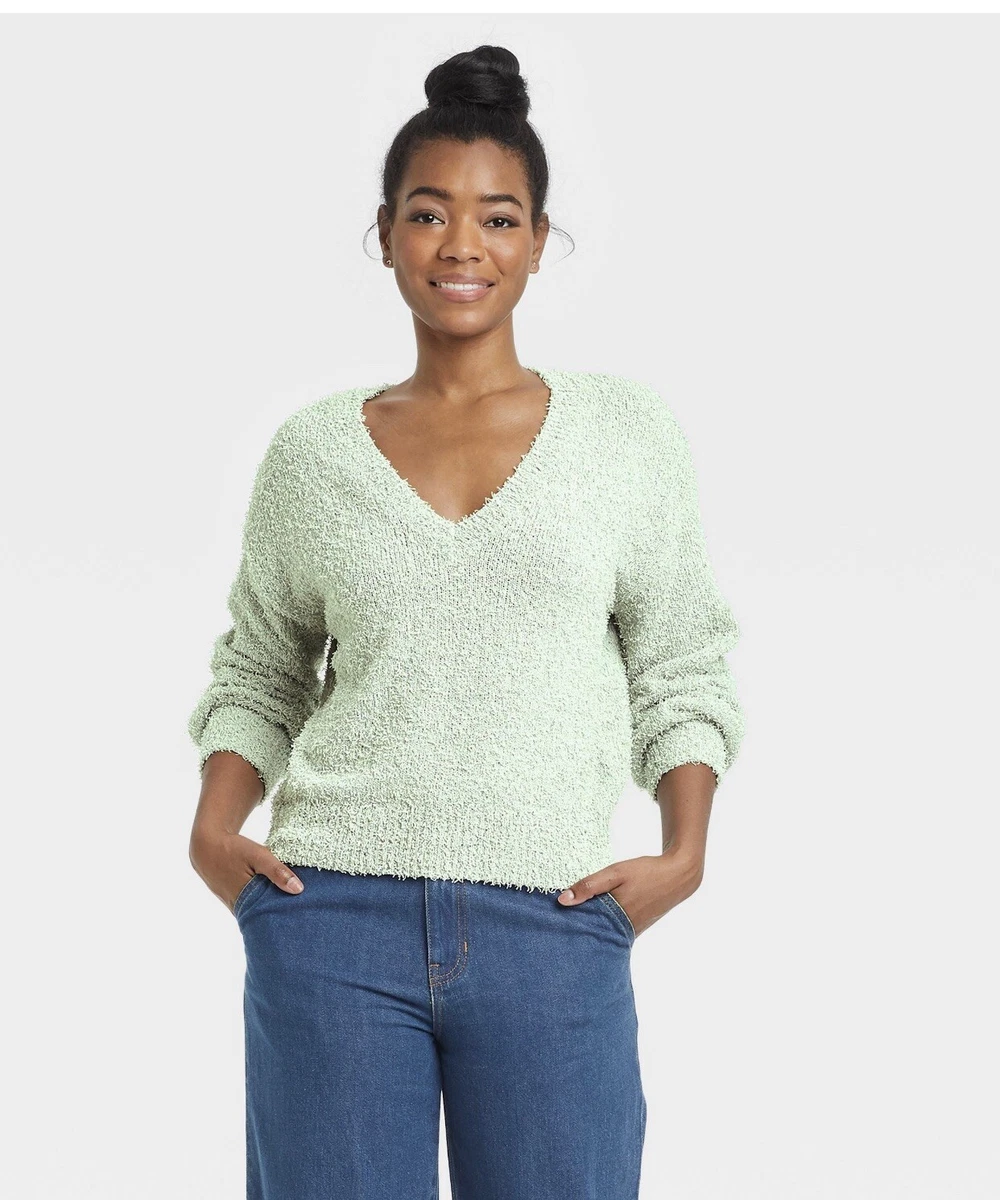 Universal outlet thread sweater