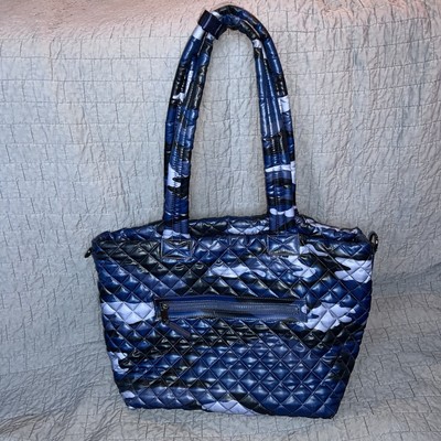 Oliver Thomas Tote