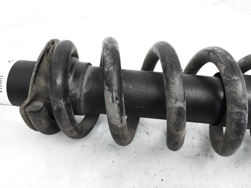 2010-2020 Toyota 4Runner Sr5 4.0 4X2 Front Passenger Strut Shock Spring Absorber - Image 4 of 4