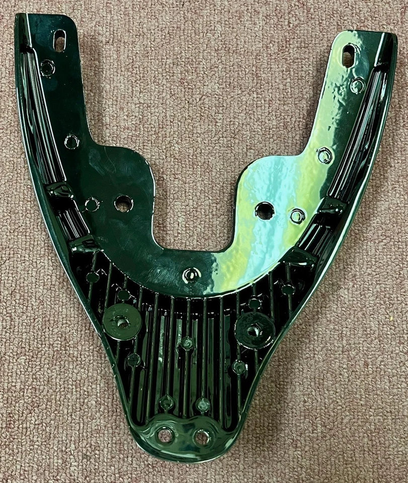 Harley-Davidson 51140-04 Fender Base Plate Black 02-06 V-Rod VRSCA, VRSCB, VRSCD - Imagem 2 de 4