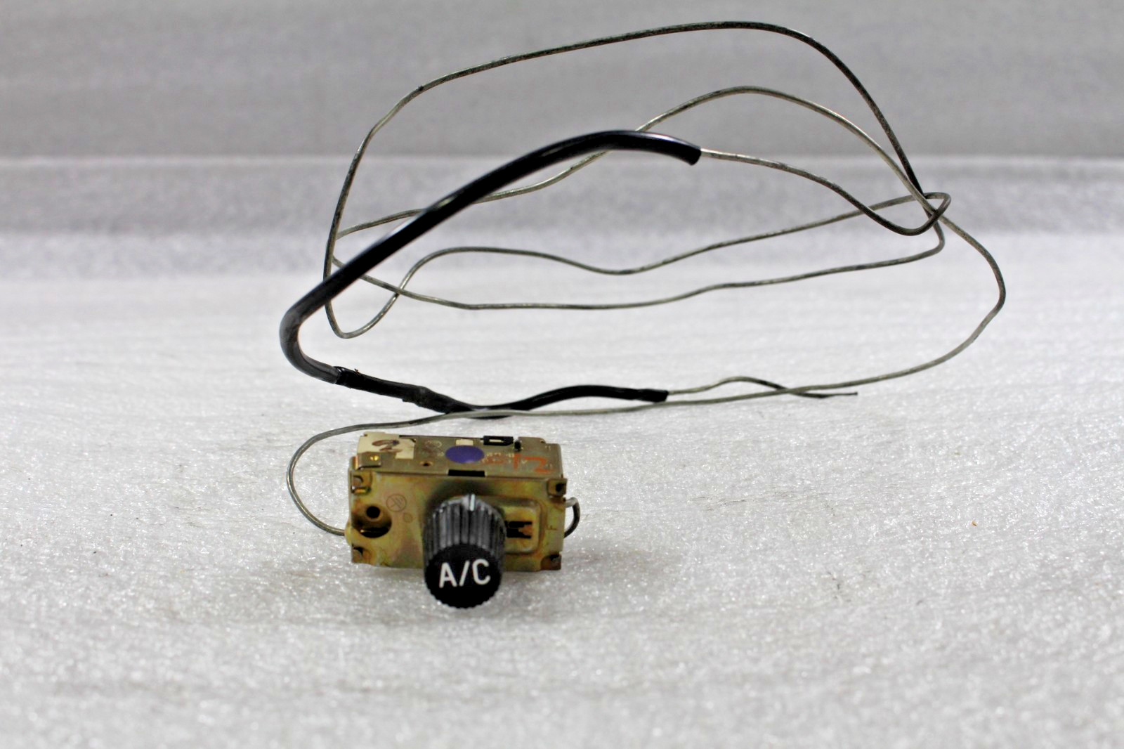 Ferrari 308, A/C Temperature Control, Used, P/N 109819