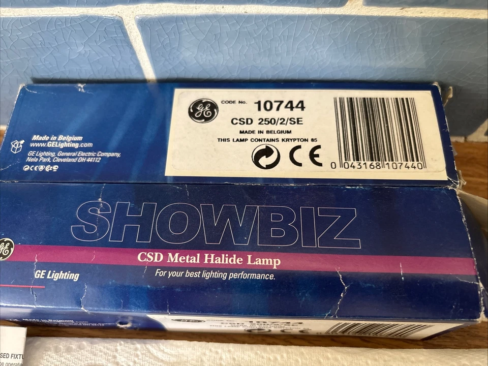 2x CSD 250/2 SE lamp 10744, GY9.5 Metal Halide Lamp Bulb, GE Showbiz Lighting - Image 2 of 4
