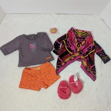 American Girl Doll 2013 Saige Pajamas Set Shorts Slippers Hair Acessory Sweater