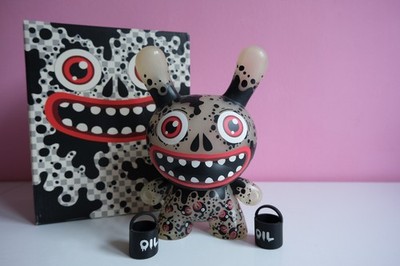 Oil Slink Dunny 8 Inch Kidrobot Vinyl Figur clear Version 2010 by Skwak