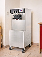 Softeismaschine 2700W mit Rainbow Gino Gelati – Gastro-Profigerät, gut gepflegt