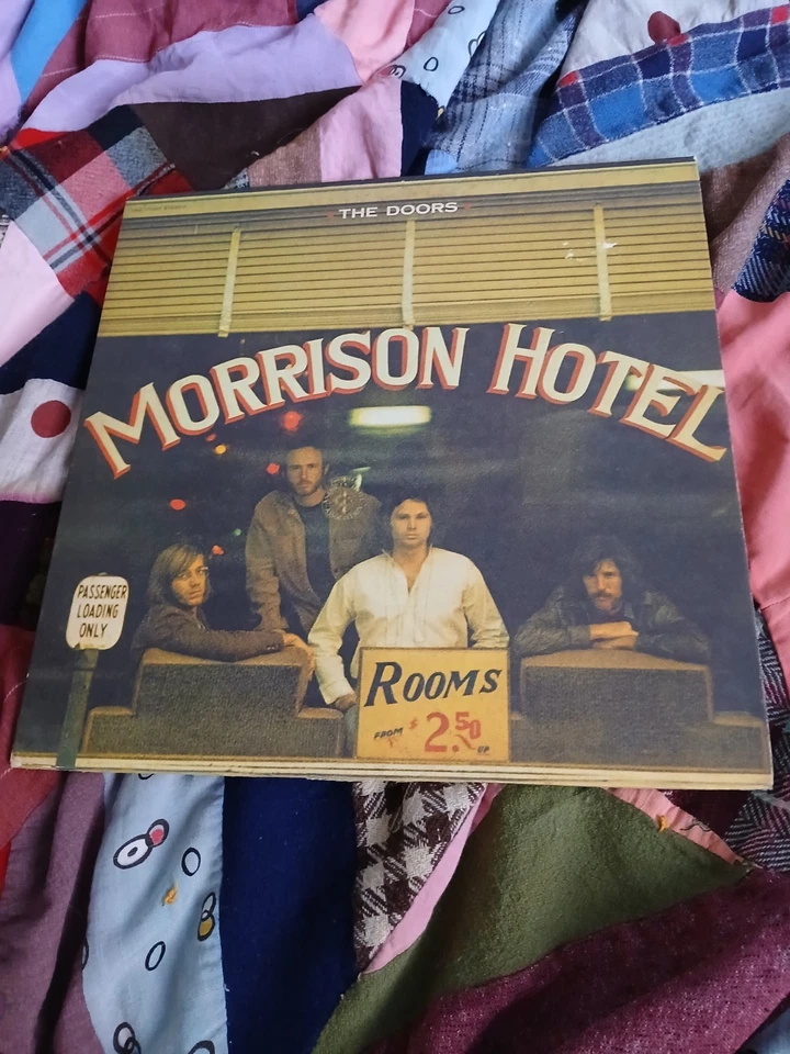 1970 Morrison Hotel Vinyl VG++ / VG+ Record Gatefold Cover Foto 2 de 4