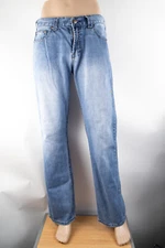 B. Tuff Jeans Medium Bootcut 32 (33 X 32) Men's Denim Jeans Medium Wash Zip Fly