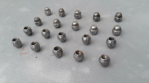 2014 - 2019 KIA SOUL FWD HATCHBACK WHEEL RIM LUG NUTS BOLTS SET OF 20 OEM - Picture 5 of 6