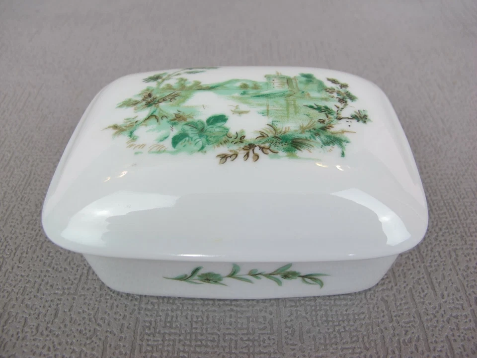 Limoges Castel Trinket Box Jewellery Holder. Porcelain. Green Landscape. Vintage - Image 3 of 4