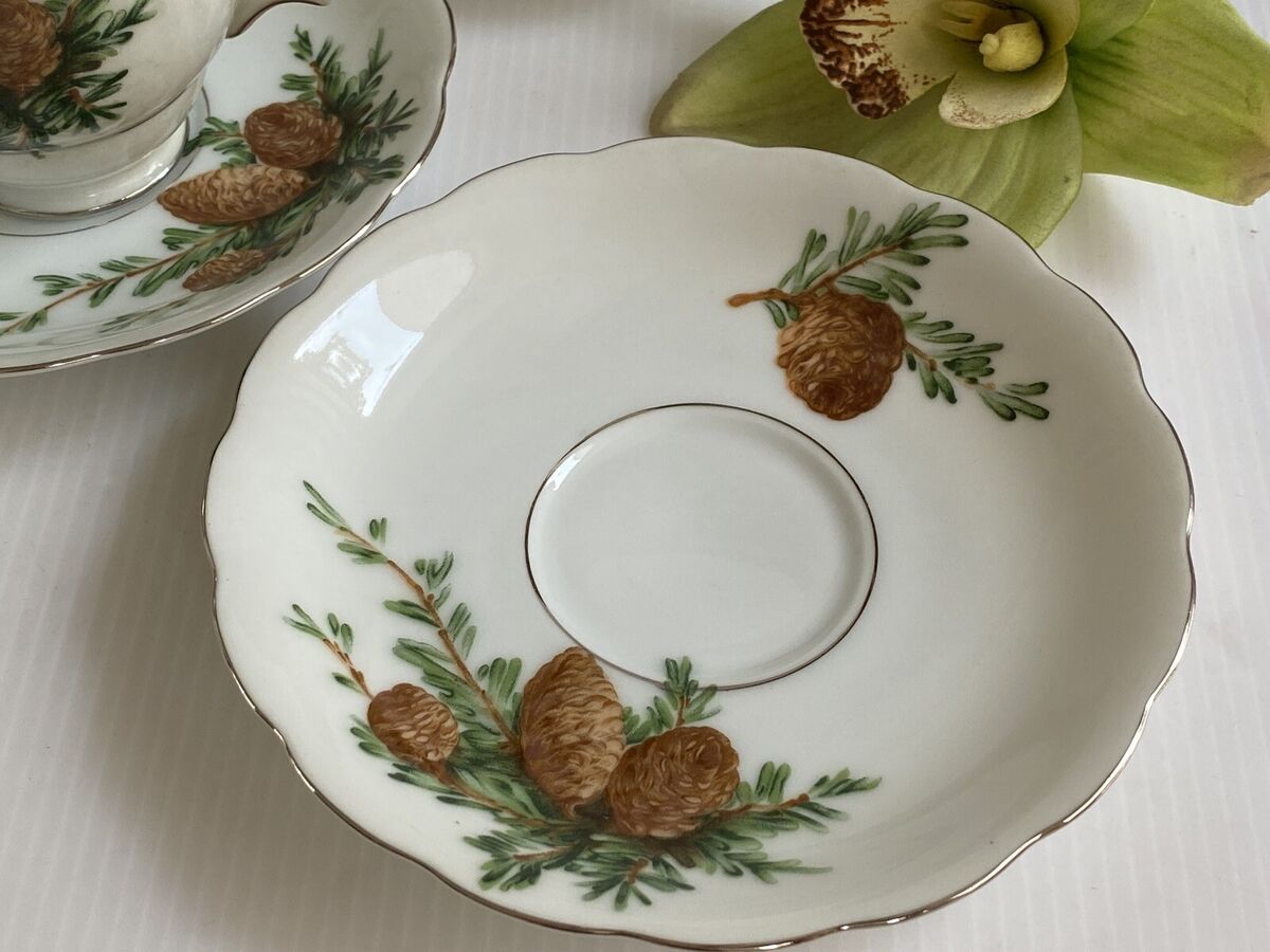 VINTAGE Pine Cones Set 6 Tea Cups Saucers Genuine Yada Bone VINTAGE Pine Cones Set 6 Tea Cups Saucers Genuine Yada Bone
