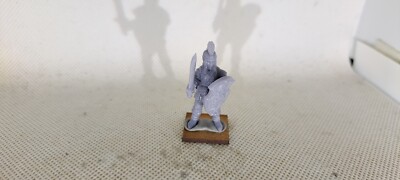 28mm ME: Wood Elf Swordsmen w/ Shield - Type 6
