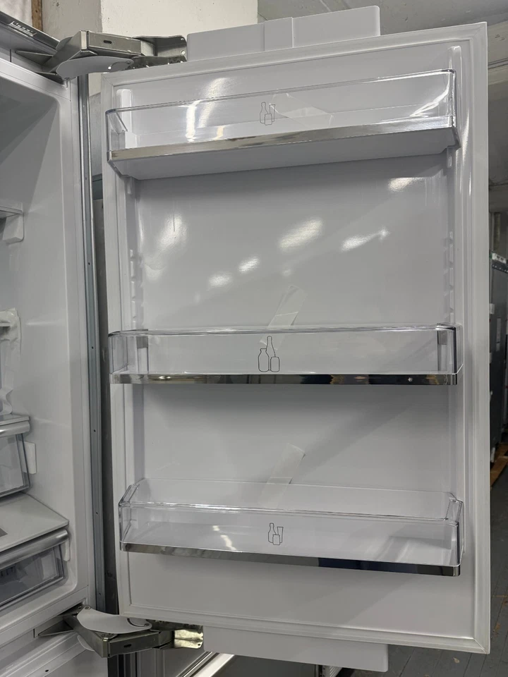 Blomberg BRFB1900FBI refrigerador congelador inferior incorporado de 30 pulgadas listo para panel Foto 4 de 4