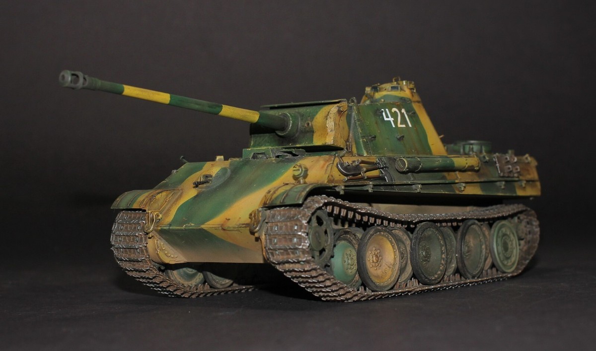 Panther-G Sd.Kfz.171 1/24モデルキット Pre-Order) German Sd.Kfz.171 Panther G Late Production WW2 1:35
