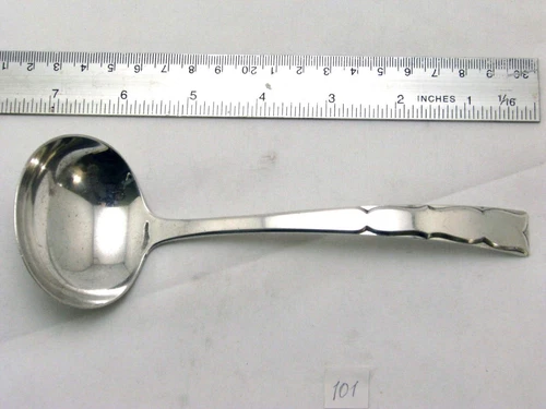ANTIQUE S.KIRK & SON GRAVY LADLE IN SKYLARK PATTERN. NO MONOGRAM. FREE SHIPPING.