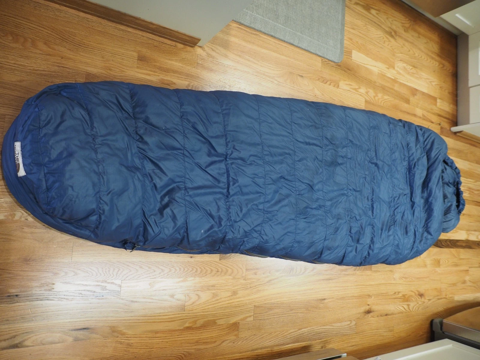 Vintage North Face left zip 92x28 Goose Down Nylon Sleeping Bag long
