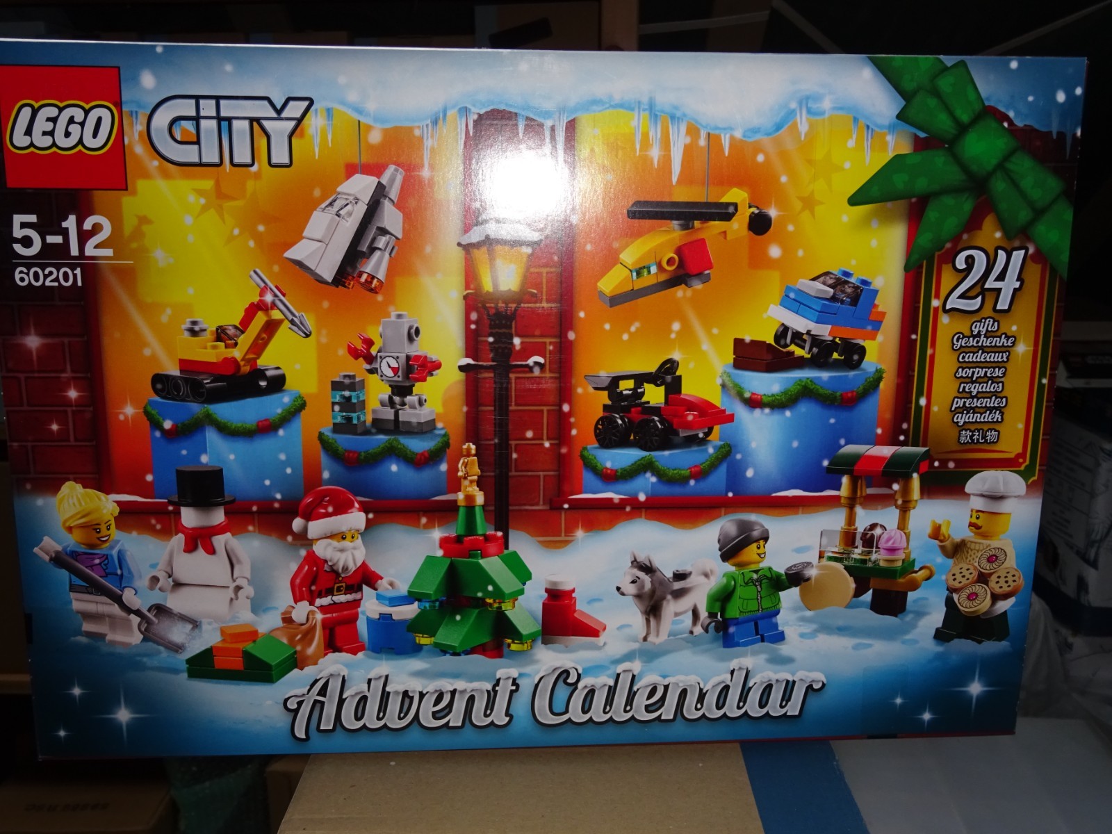 Calendrier LEGO City 60201 idée cadeau originale pour enfants de 5 à 12 ans