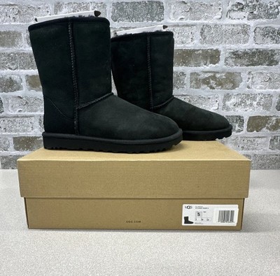 UGG 1016223 Classic Short II Size 9 Boots - Black for sale online