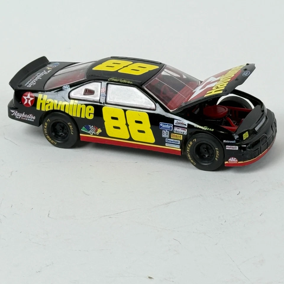 Texaco Havoline NASCAR 88 Ernie Irvan 1995 Racing Champions Diecast Bank - Image 2 of 4