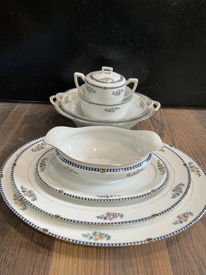 7 Noritake SHERIDAN Platters VEGETABLE SERVING BOWLS Gravy SUGAR Japan VINTAGE - Image 4 of 4