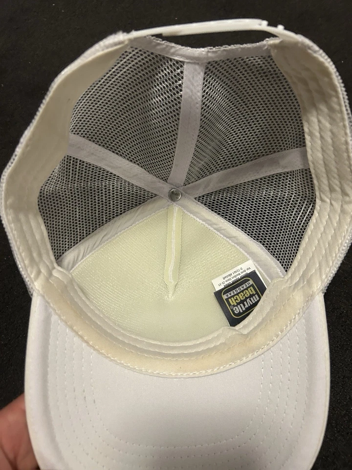 Audi Kappe mit Originaler Walter Röhrl Unterschrift - Bild 2 von 2