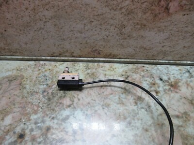 OMRON LIMIT SWITCH A300 0.5A FEMCO DURGA-25E CNC LATHE