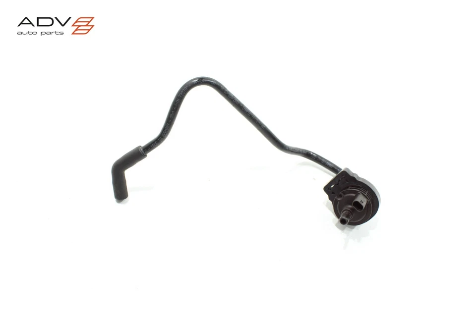 16-19 MERCEDES GLE43 C292 SISTEMA DE EMISIONES DE COMBUSTIBLE VÁLVULA DE PURGA Y TUBO DE MANGUERA DE LÍNEA OEM Foto 4 de 4