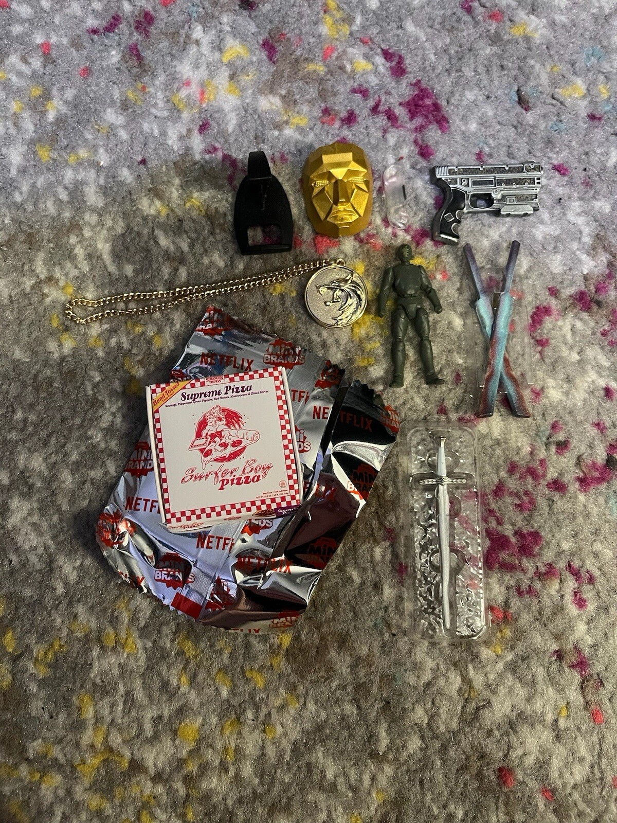 Mini Brands Viral ZURU Netflix Lot Ultra Rare/Rare/Common Lot