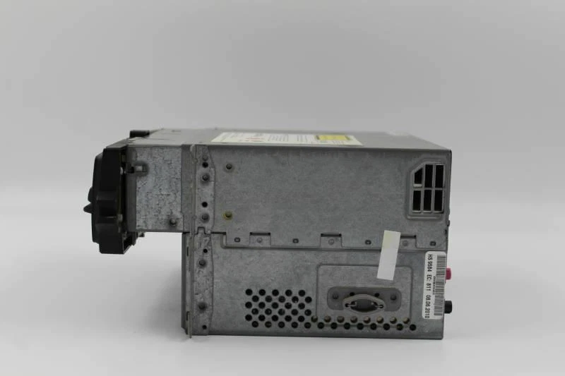 Audio Equipment Radio Am-fm-cd Receiver W/Satellite 2010-2016 BMW Z4 OEM #2419 - Image 2 of 4