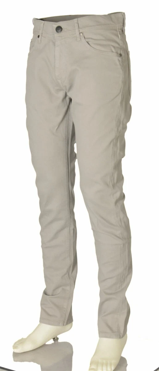 Pantaloni casucci uomo sale