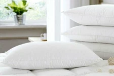 PAIR OF WHITE GOOSE FEATHER & DOWN BED PILLOWS -15% DOWN