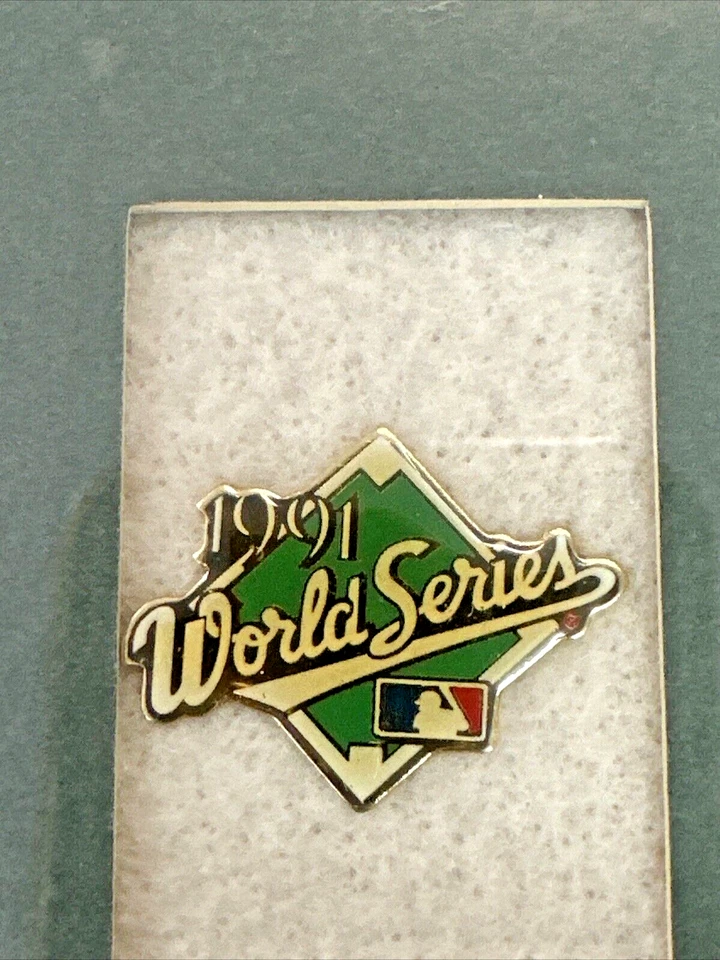 Vintage Atlanta Braves 1991 Post Season Commemorative Lapel (5) Pin Set - Image 4 of 4